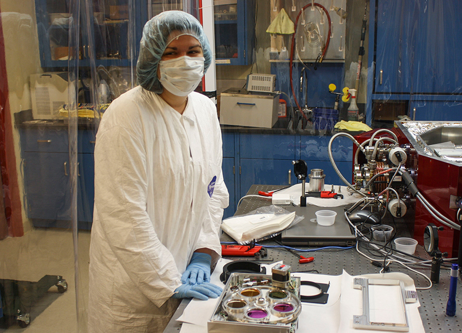 scientist in her laborary at UC San Diego