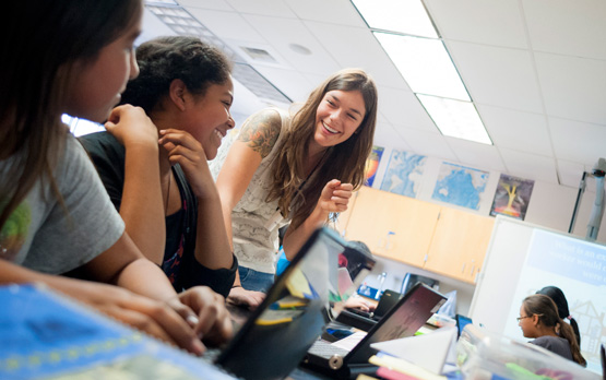Scripps Grad Students Bring Cutting-edge Science to Local K-12 Classrooms