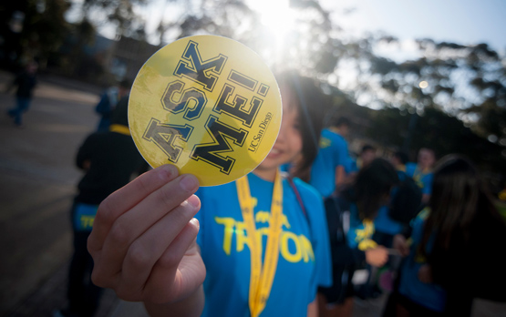 Campus Volunteers Help Welcome More than 20,000 Admitted Students and Families to Triton Day