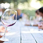 For White Middle Class, Moderate Drinking Is Linked to Cognitive Health in Old Age