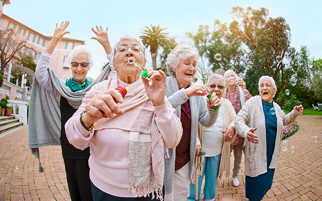 From San Diego to Italy, Study Suggests Wisdom can Protect Against Loneliness