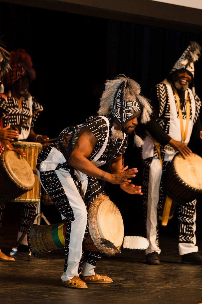 Teye Sa Thiosanne African Drum & Dance Company