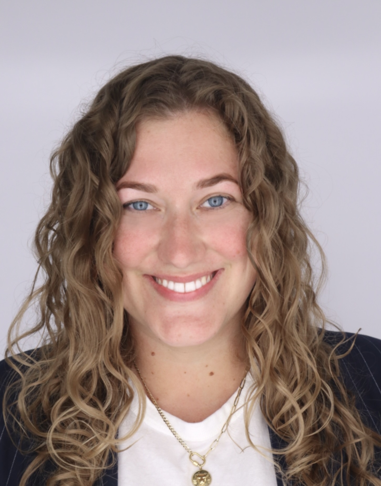 Nadia Brashier Headshot