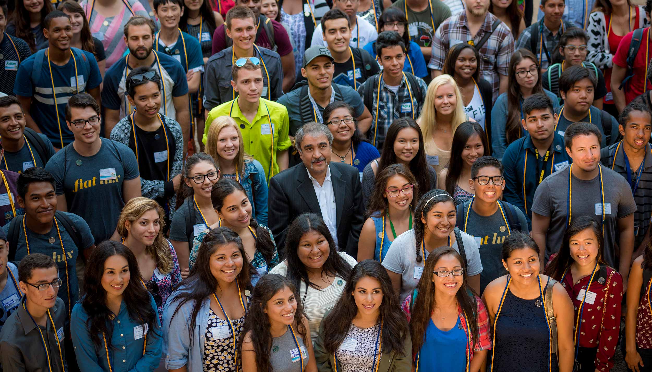 Chancellor Khosla and students