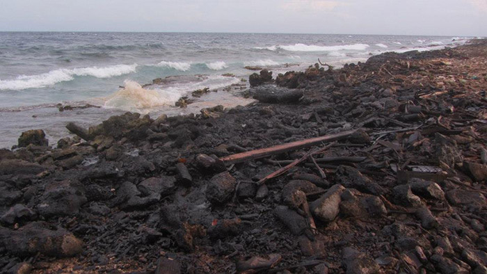 Image: Curacao oil spill