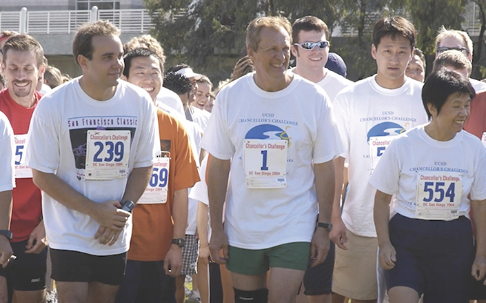 A group of people ready to begin a 5K