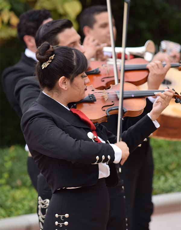 Image: Live mariachi music will close this year’s Mexico Moving Forward.