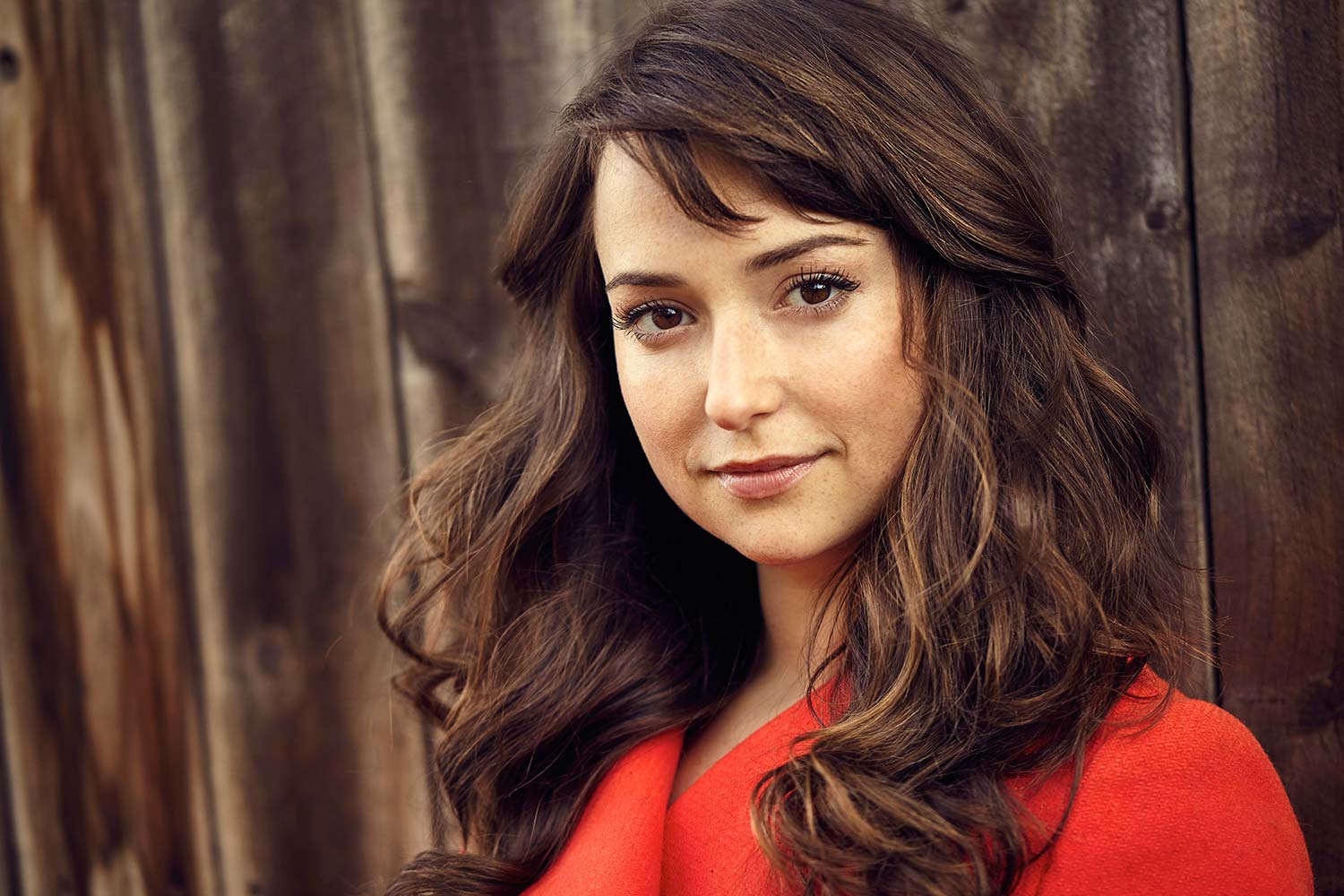 Milana Vayntrub Atandt Gif