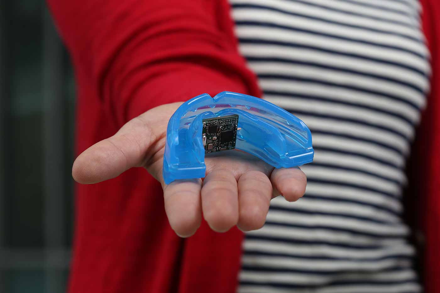 Image: The mouth guard sensor offers an easy and reliable way to monitor uric acid levels in human saliva