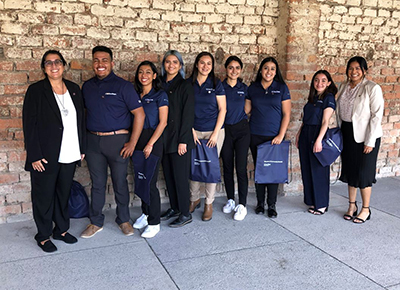 alumnos del programa de formación de instructores ofrecido el año pasado en el Centro de Posibilidades.