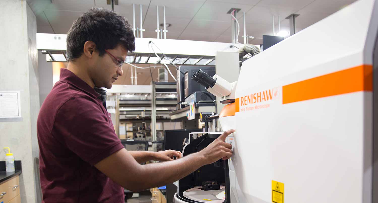Image: Rajaram Narayanan, a nanoengineering graduate student at UC San Diego Jacobs School of Engineering