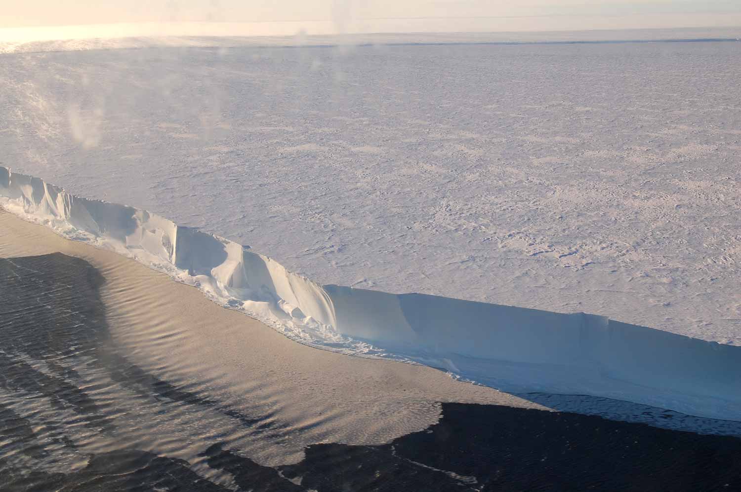 rivers in antarctica