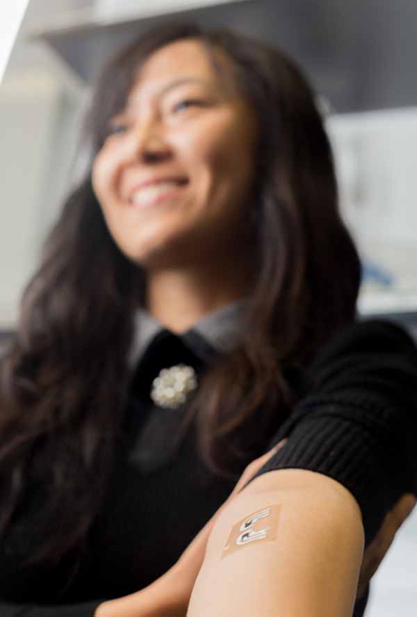 Photo: UCSD have tested a temporary tattoo that both extracts and measures the level of glucose in the fluid in between skin cells.