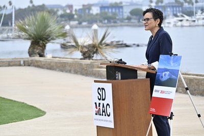  Rady School Dean Lisa Ordóñez.  