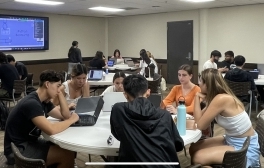 New freshmen learn Python during the Bootcamp