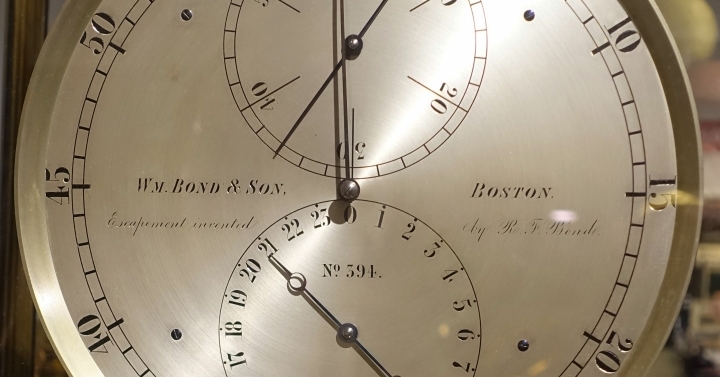  Astronomical regulator on display in Putnam Gallery, Harvard University. Photo: Daderot 