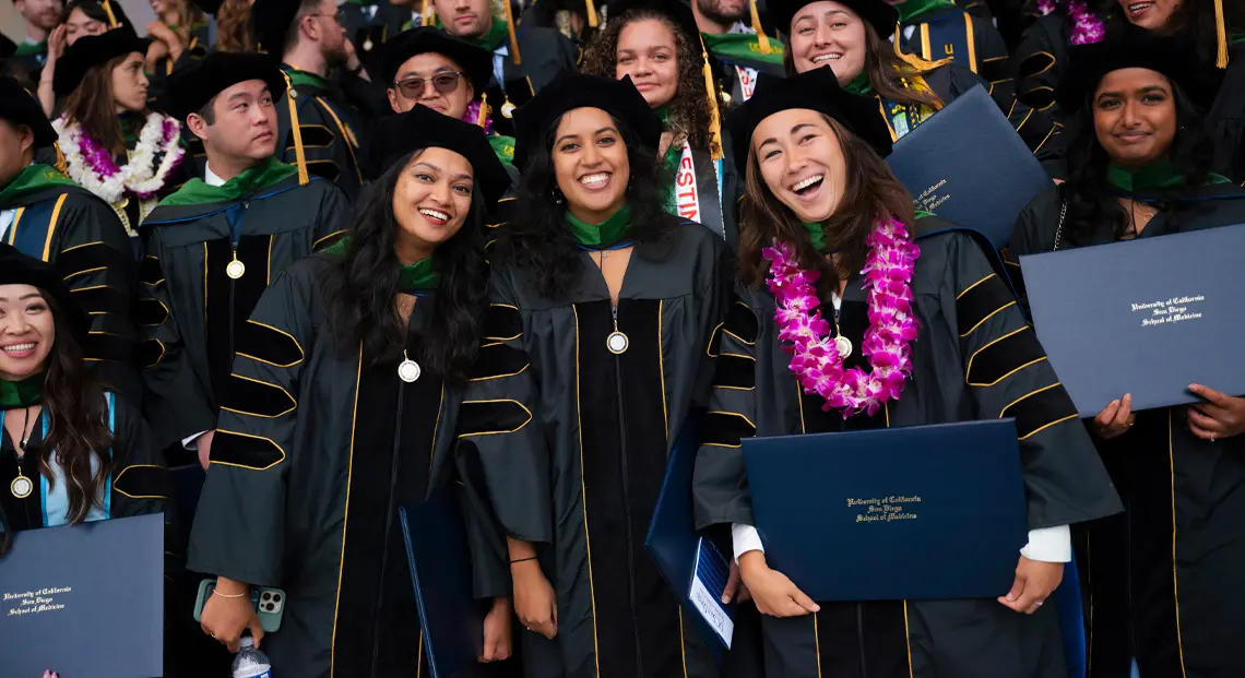 School of Medicine class of 2024 group picture students smiling 