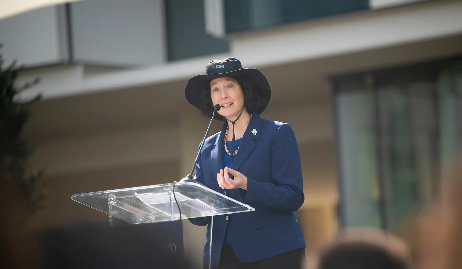 Executive Vice Chancellor Simmons speaks at the ribbon cutting. 