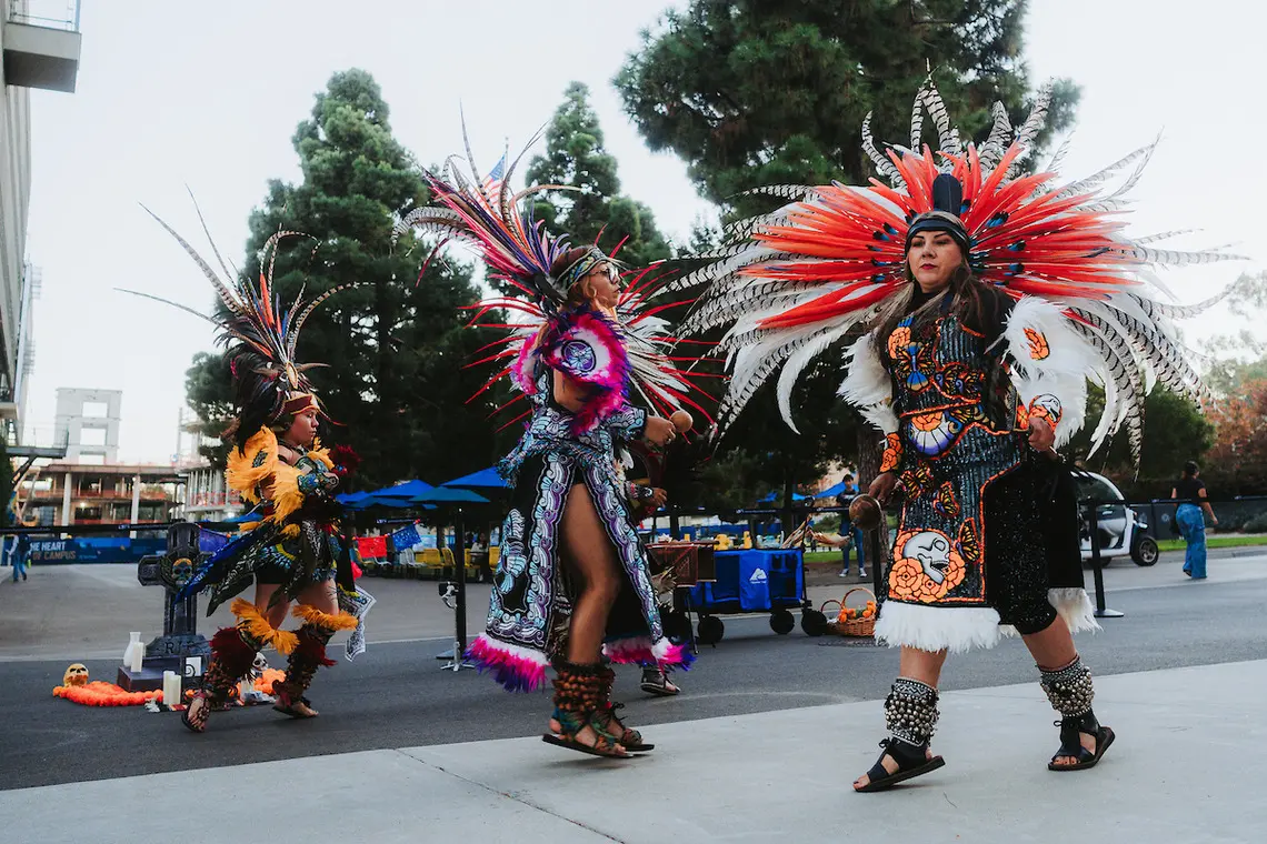 Dancers at the dia de los muertos events