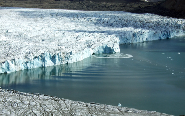 ice glaciers underwater