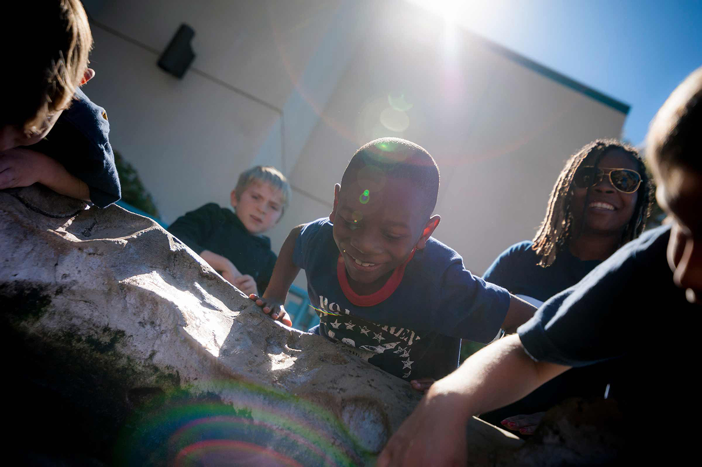 Children at Birch Aquarium.