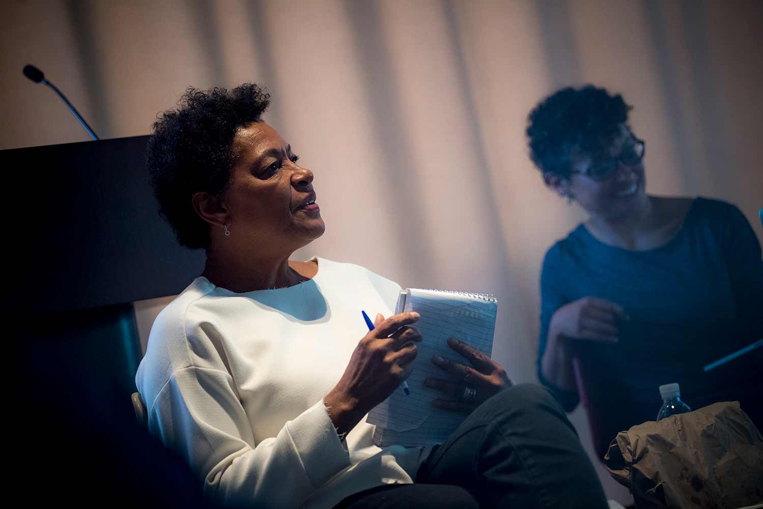 Carrie Mae Weems talking to students