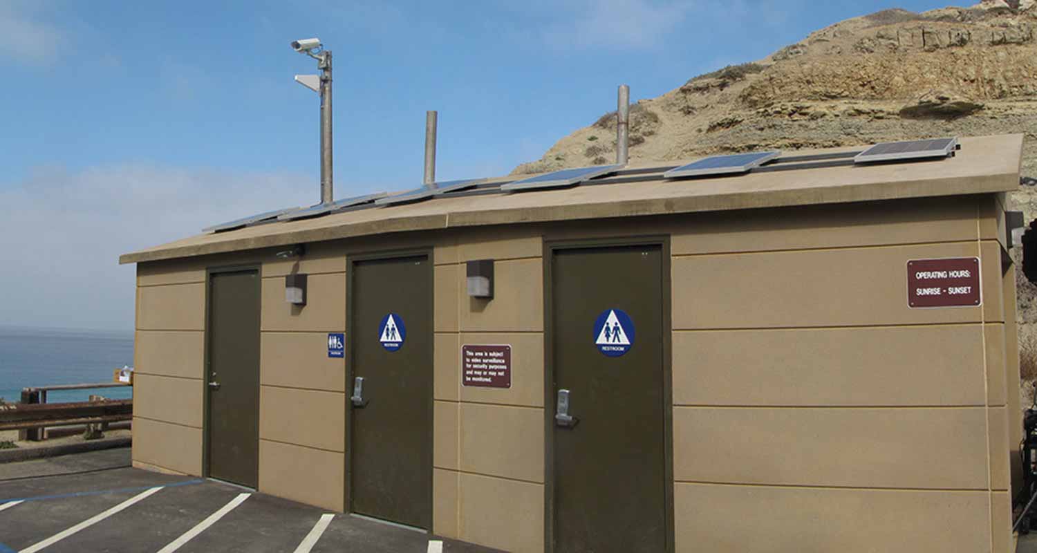 Black’s Beach public restroom facility