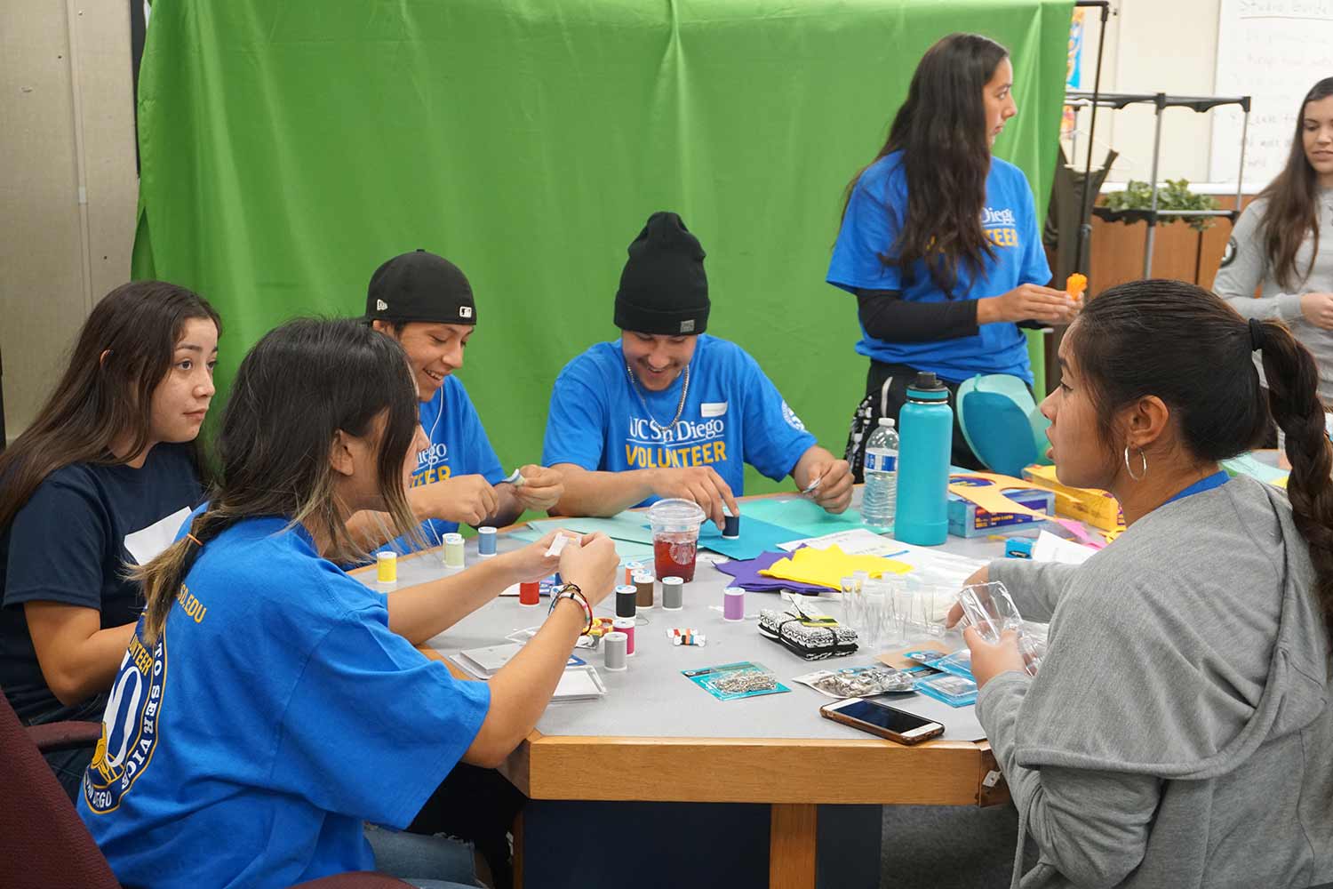 UC San Diego undergraduate volunteers.