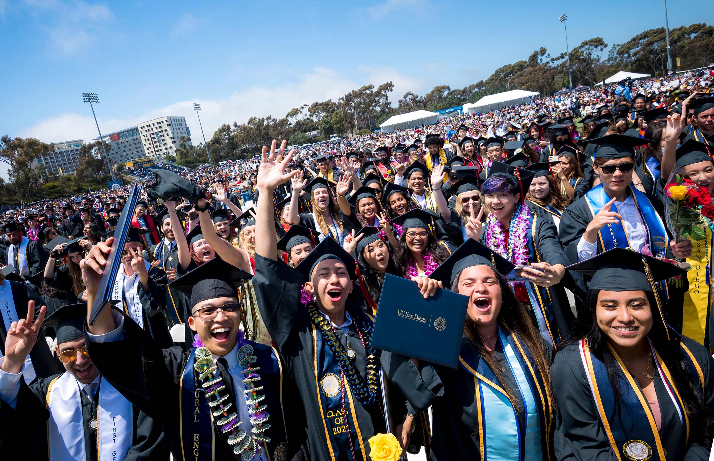 UC San Diego 2022 Commencement crowd.