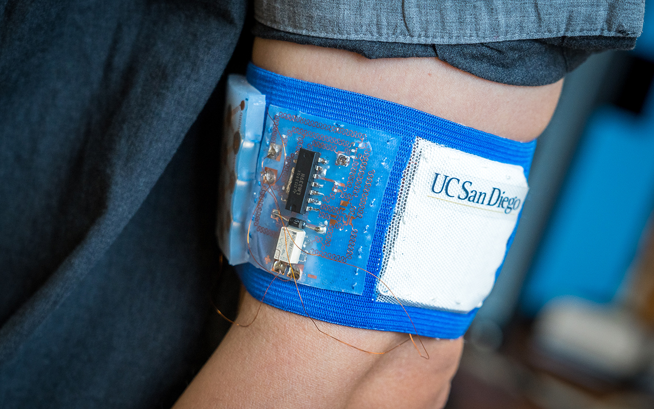 Wearable Cooling and Heating Patch Could Serve as Personal Thermostat and Save Energy