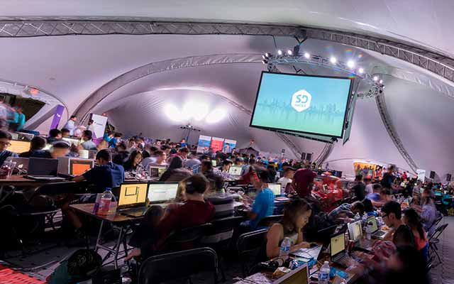 Round-the-Clock Hackathon Helps Coders Make Connections, Develop ‘Crazy Ideas’