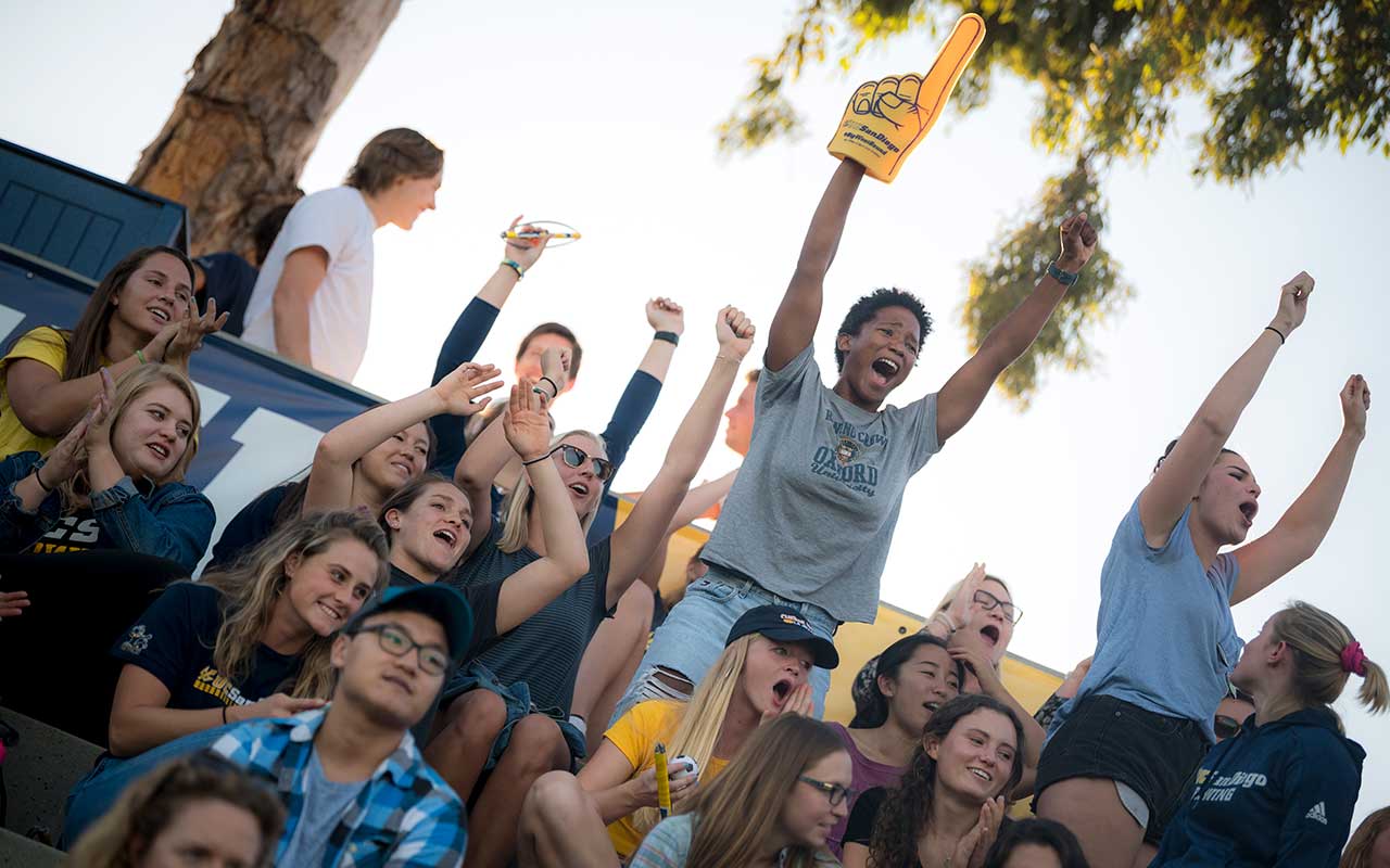Super-Sized Homecoming Brings Thousands to Campus