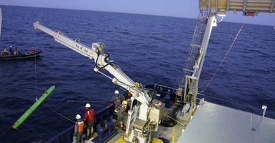 Scripps Researchers aboard the Research Vessel Sally Ride.