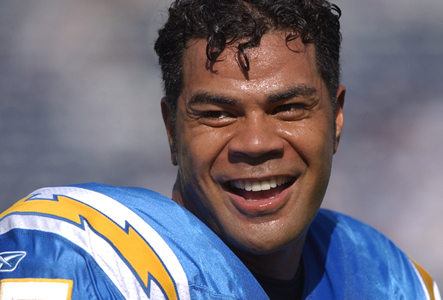 Junior Seau Foundation Supports Brain Injury Studies and Education