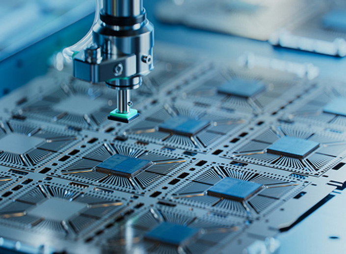 Small robotic device puts together computer chips.