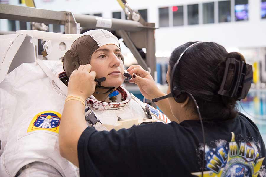 Jessica Meir in astronaut suit