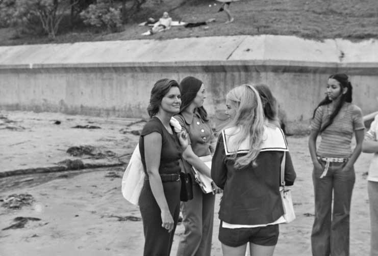 Students on beach at Scripps Institution of Oceanography.