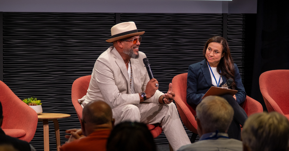 David Justice delivering his keynote address at the prostate cancer patient summit 