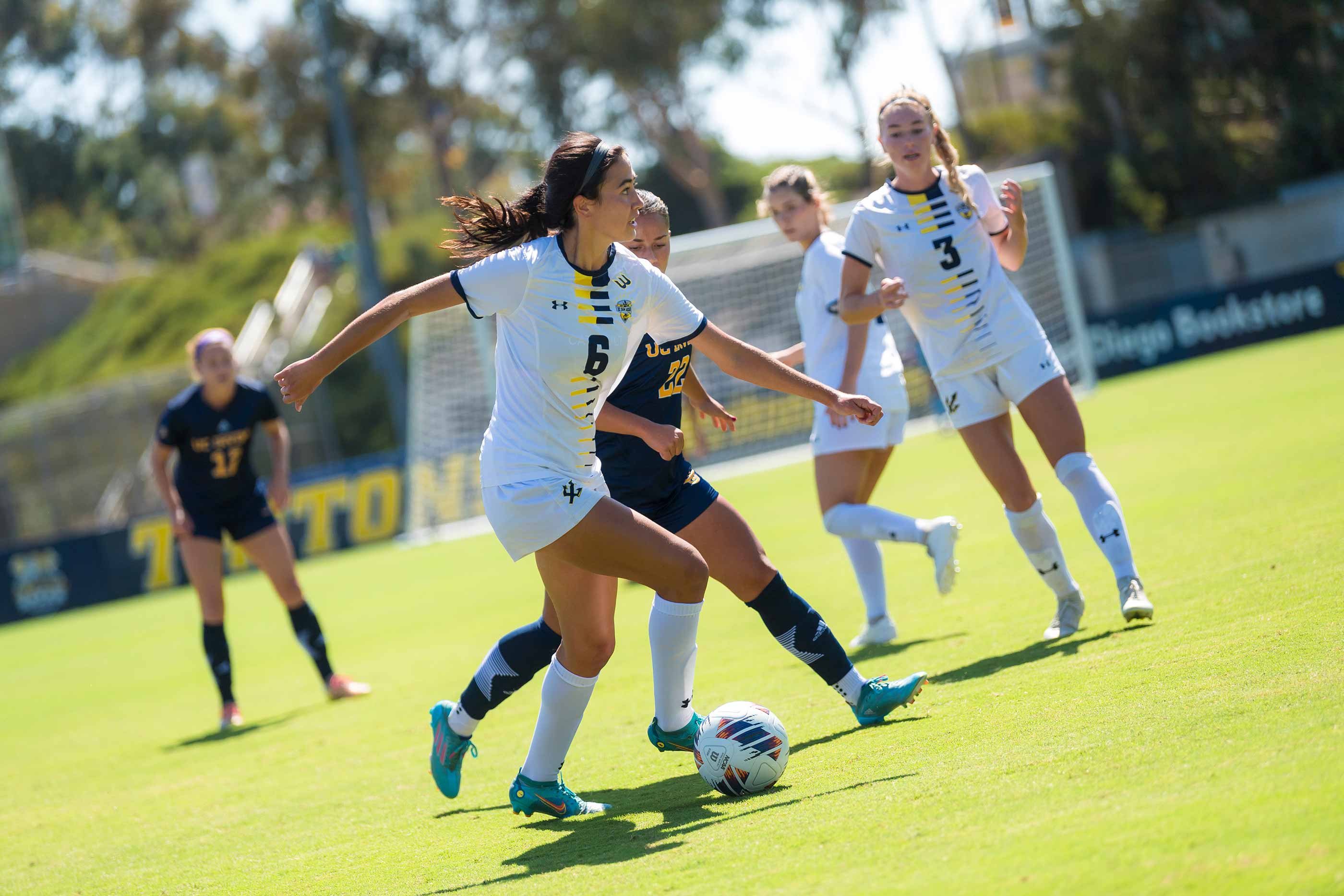 New Tritons Enjoy Fun in the Sun