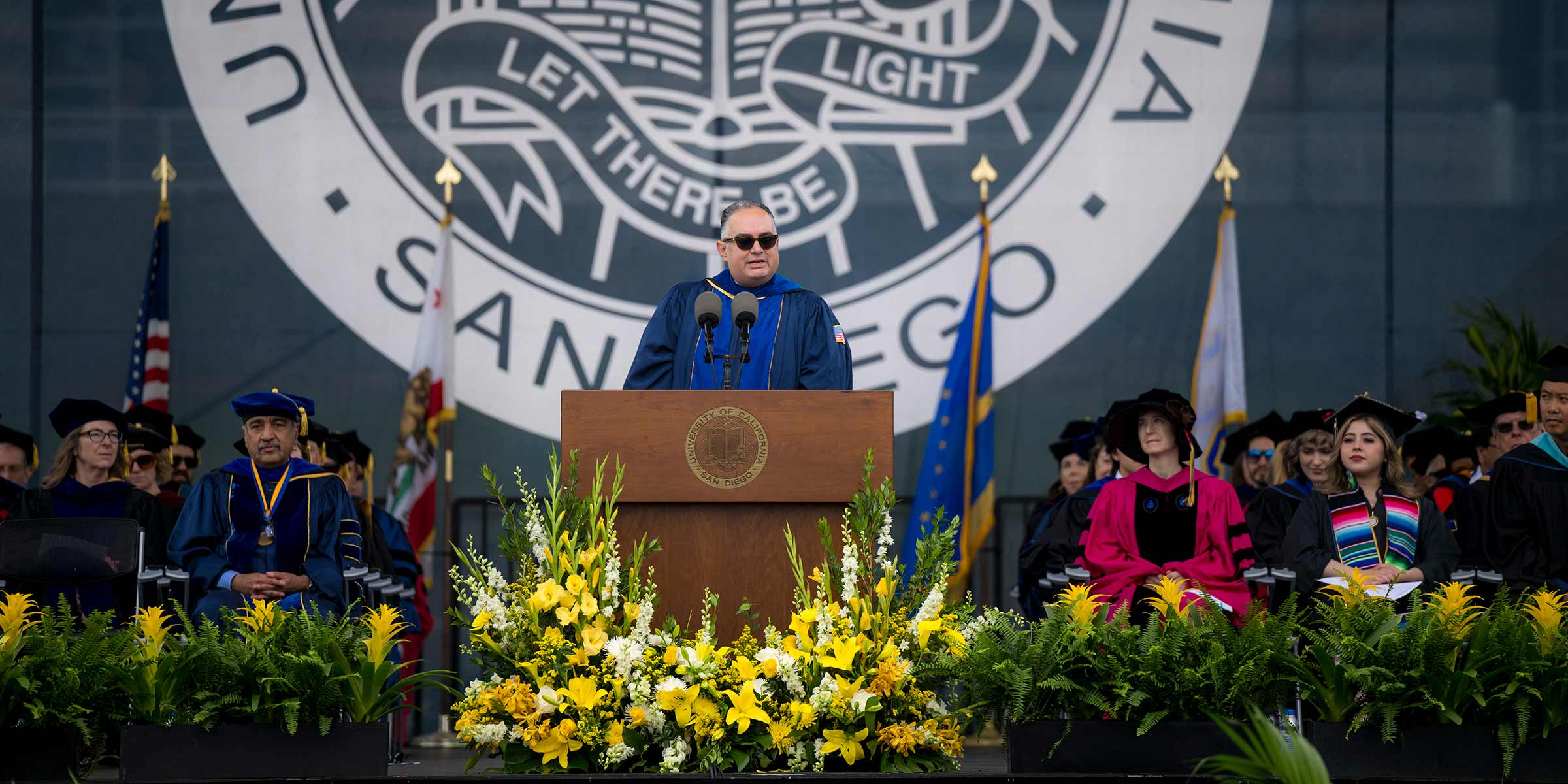 Keynote speaker UC Regent John A. Pérez addresses studenst at the All Campus Commencement