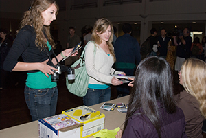 UCSD Students (Photo / Victor W. Chen)
